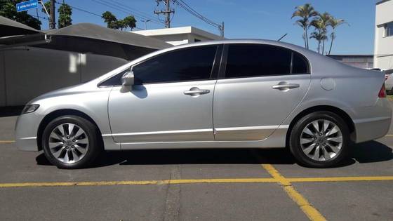 HONDA CIVIC 1.8 LXL 16V FLEX 4P AUTOMÁTICO
